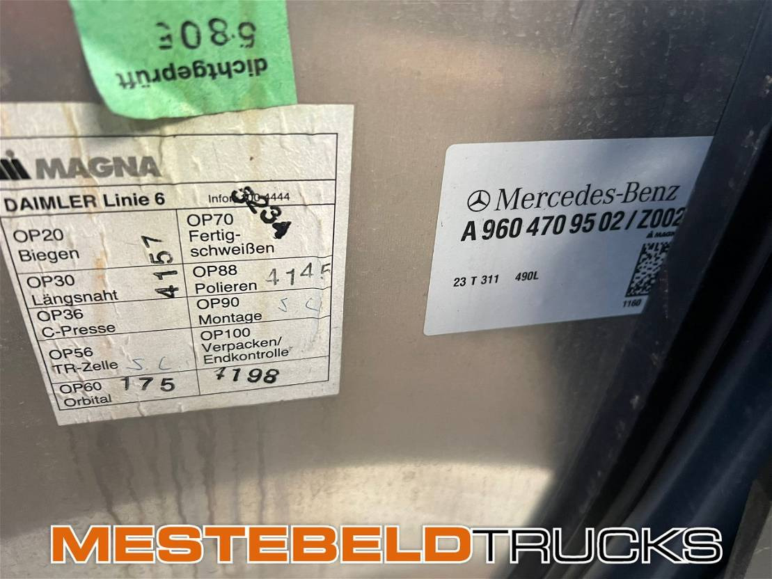 Mercedes-Benz Brandstoftank 490 liter - Préparation du carburant pour Camion: photos 3 Mercedes-Benz Brandstoftank 490 liter - Préparation du carburant pour Camion: photos 3