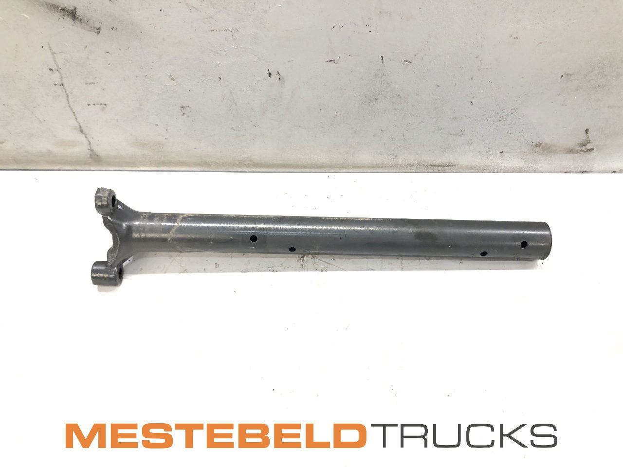 Mercedes-Benz Spatbordsteun achter - Frame/ Châssis pour Camion: photos 1 Mercedes-Benz Spatbordsteun achter - Frame/ Châssis pour Camion: photos 1