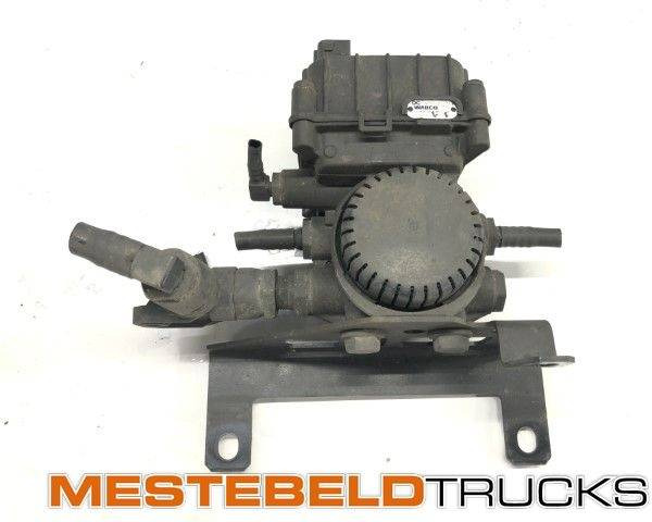 Mercedes-Benz Voorasmodulator - Pièces de frein pour Camion: photos 1 Mercedes-Benz Voorasmodulator - Pièces de frein pour Camion: photos 1