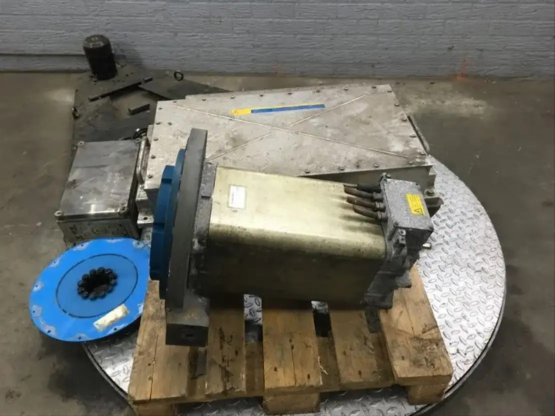 Siemens /Geafol Motor generator set - Pièces de rechange pour Camion: photos 5 Siemens /Geafol Motor generator set - Pièces de rechange pour Camion: photos 5