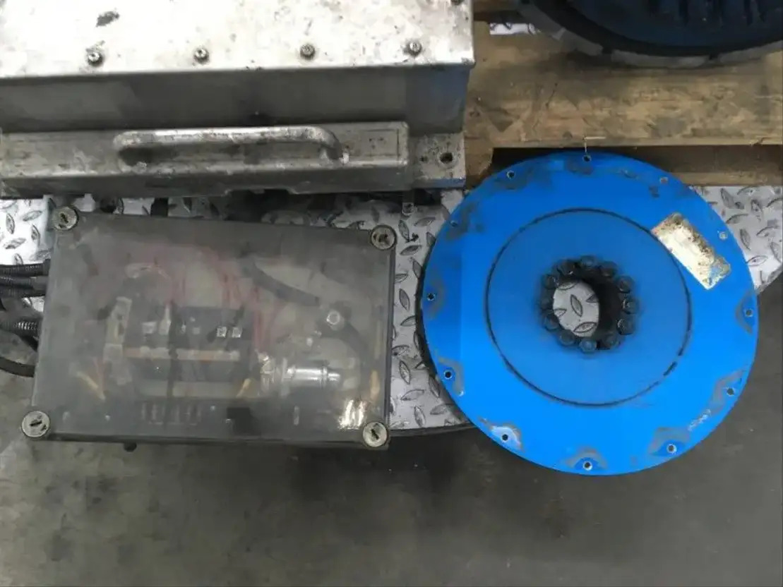 Siemens /Geafol Motor generator set - Pièces de rechange pour Camion: photos 3 Siemens /Geafol Motor generator set - Pièces de rechange pour Camion: photos 3