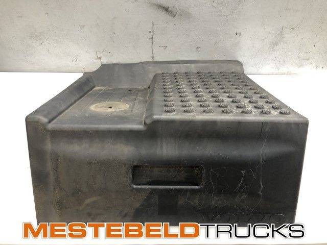 Volvo Accubakdeksel - Frame/ Châssis pour Camion: photos 1 Volvo Accubakdeksel - Frame/ Châssis pour Camion: photos 1