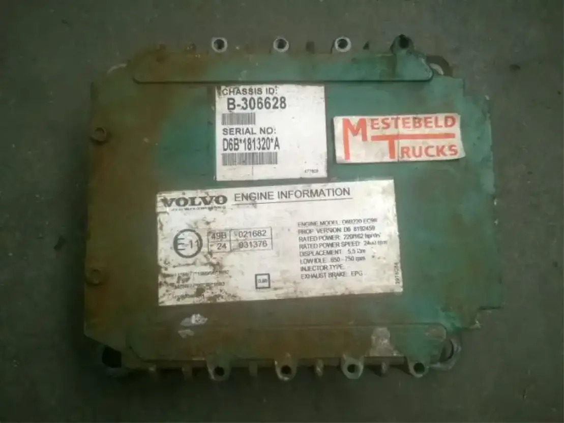 Volvo ECU Unit D6B - Système électrique pour Camion: photos 1 Volvo ECU Unit D6B - Système électrique pour Camion: photos 1
