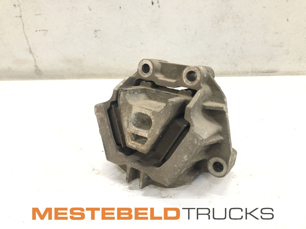 Volvo Motorsteun FL - Frame/ Châssis pour Camion: photos 1 Volvo Motorsteun FL - Frame/ Châssis pour Camion: photos 1