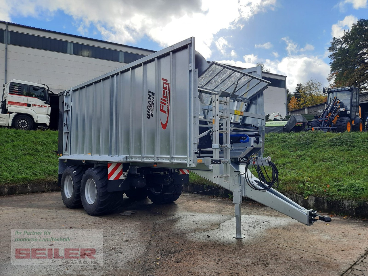 Fliegl ASW 271 C FOX 40m³ Franken-Renner - Autochargeuse: photos 1 Fliegl ASW 271 C FOX 40m³ Franken-Renner - Autochargeuse: photos 1