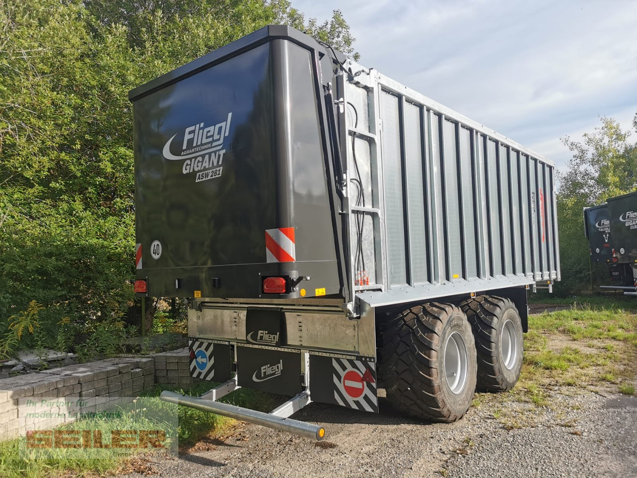 Fliegl ASW 281 GIGANT FOX 45m³ - Autochargeuse: photos 3 Fliegl ASW 281 GIGANT FOX 45m³ - Autochargeuse: photos 3