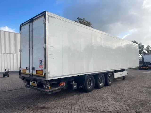 Krone CARRIER VECTOR 1950 3 AXELS - Semi-remorque frigorifique: photos 2 Krone CARRIER VECTOR 1950 3 AXELS - Semi-remorque frigorifique: photos 2