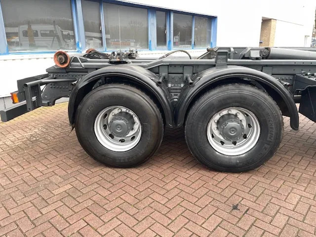 Mercedes-Benz Atego 2628 6x4 Manual gear Full steel suspension - Châssis cabine: photos 4 Mercedes-Benz Atego 2628 6x4 Manual gear Full steel suspension - Châssis cabine: photos 4