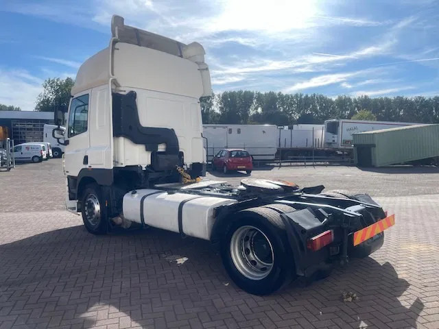 DAF CF 85.410 Automatic 2 Tanks - Tracteur routier: photos 5 DAF CF 85.410 Automatic 2 Tanks - Tracteur routier: photos 5