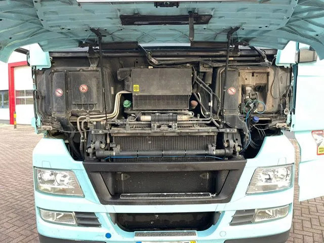 MAN TGX 18.480 Euro 5 Retarder 2 Tanks - Tracteur routier: photos 3 MAN TGX 18.480 Euro 5 Retarder 2 Tanks - Tracteur routier: photos 3