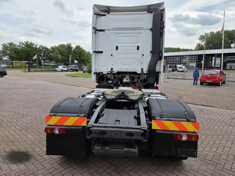 Mercedes-Benz Actros 1845 Retarder, 2 tanks, Automatic, 2 beds - Tracteur routier: photos 4 Mercedes-Benz Actros 1845 Retarder, 2 tanks, Automatic, 2 beds - Tracteur routier: photos 4
