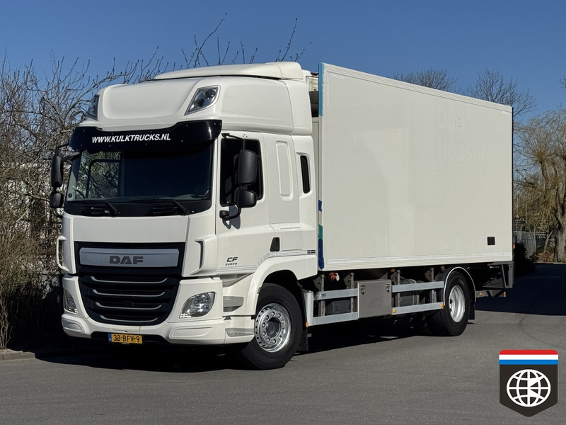 DAF CF 330 FA Space Cab / deepfreezer -30oC / TAILLIFT / - Camion frigorifique: photos 1 DAF CF 330 FA Space Cab / deepfreezer -30oC / TAILLIFT / - Camion frigorifique: photos 1