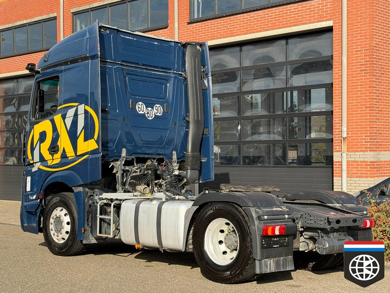 Mercedes-Benz ACTROS 1848 RETARDER / HYDRAULIC / NIGHT A/C / MIRROR CAM / 4 UNITS - Tracteur routier: photos 4 Mercedes-Benz ACTROS 1848 RETARDER / HYDRAULIC / NIGHT A/C / MIRROR CAM / 4 UNITS - Tracteur routier: photos 4