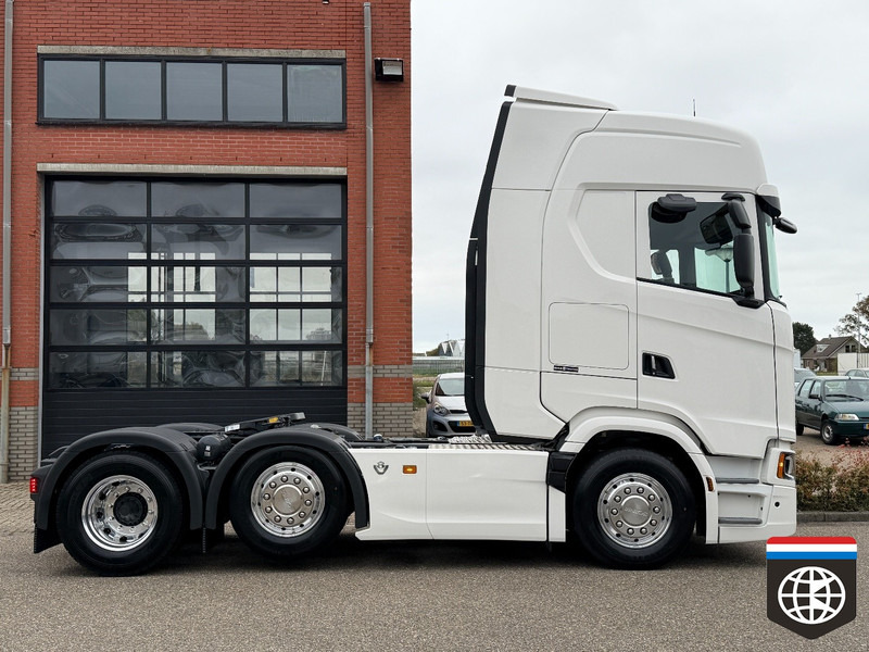 Scania 590 S 6X2/4 - Full air - Retarder PTO - SLIDE fifth wheel - King of the Road - Tracteur routier: photos 2 Scania 590 S 6X2/4 - Full air - Retarder PTO - SLIDE fifth wheel - King of the Road - Tracteur routier: photos 2