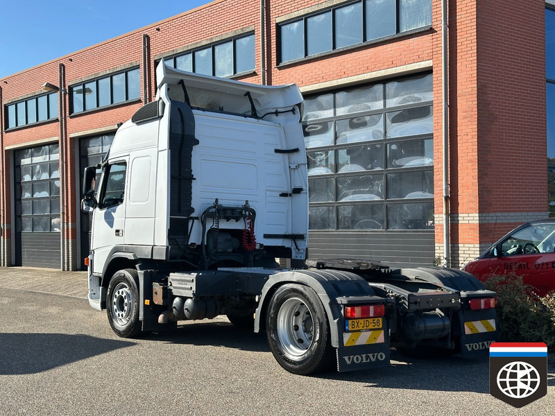 Volvo FM 370 EEV 4X2 NIGHT A/C - AUTOMATIC - EURO 5 - Tracteur routier: photos 4 Volvo FM 370 EEV 4X2 NIGHT A/C - AUTOMATIC - EURO 5 - Tracteur routier: photos 4