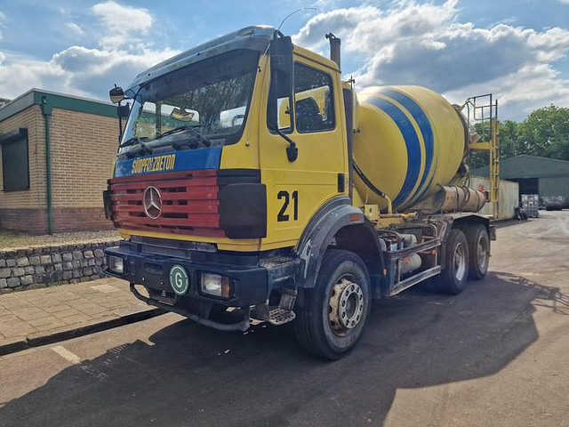 Mercedes-Benz 2527 B 6X4 - Camion malaxeur: photos 1 Mercedes-Benz 2527 B 6X4 - Camion malaxeur: photos 1