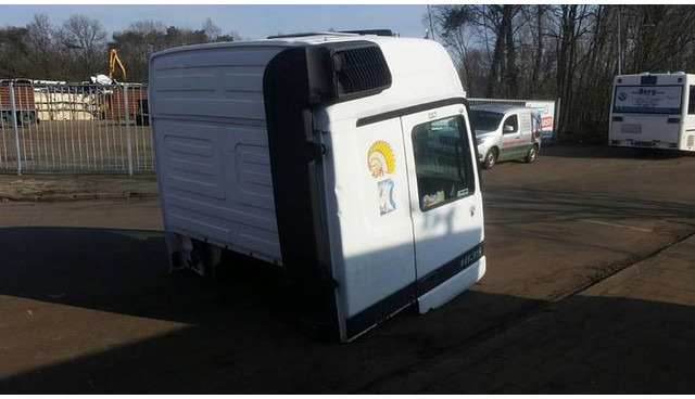 Mercedes-Benz 1835 - Pièces de rechange: photos 3 Mercedes-Benz 1835 - Pièces de rechange: photos 3