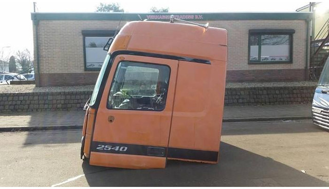 Mercedes-Benz 2540 - Pièces de rechange: photos 3 Mercedes-Benz 2540 - Pièces de rechange: photos 3