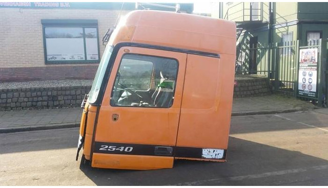 Mercedes-Benz 2540 - Pièces de rechange: photos 3 Mercedes-Benz 2540 - Pièces de rechange: photos 3