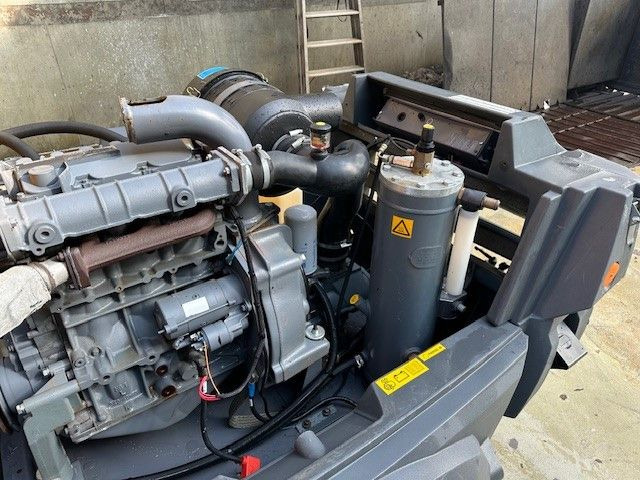 Atlas Copco XAS 67, Kompressor, 3,7m³, 3.5 - 9.5 bar, TOP - Compresseur d'air: photos 2 Atlas Copco XAS 67, Kompressor, 3,7m³, 3.5 - 9.5 bar, TOP - Compresseur d'air: photos 2