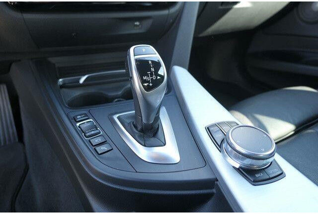 Voiture à hayon BMW 3 Serie 320d Gran Turismo, xDrive Luxury Line: photos 8