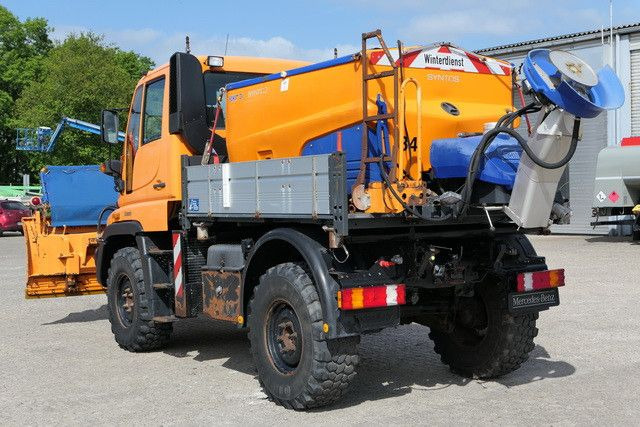 Unimog U 300 4x4, Schmidt, Streuer, Schild, Klima,27tkm - Camion: photos 4 Unimog U 300 4x4, Schmidt, Streuer, Schild, Klima,27tkm - Camion: photos 4