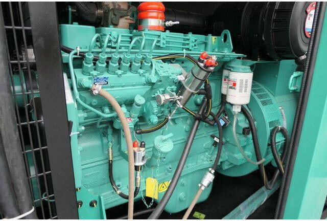 Cummins 125 kVA, Stromgenerator, Isoliert - Groupe électrogène: photos 4 Cummins 125 kVA, Stromgenerator, Isoliert - Groupe électrogène: photos 4