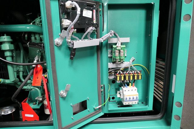 Cummins 20 kVA, Stromgenerator, Sofort verfügbar - Groupe électrogène: photos 4 Cummins 20 kVA, Stromgenerator, Sofort verfügbar - Groupe électrogène: photos 4