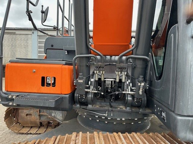 Doosan DX 255 LC-5/Schnellwechsel System/Rototilt R8 - Pelle sur chenille: photos 4 Doosan DX 255 LC-5/Schnellwechsel System/Rototilt R8 - Pelle sur chenille: photos 4