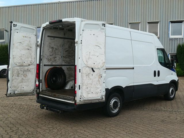 Iveco Daily 35S14/Hochdach/AHK/Klima - Fourgon utilitaire: photos 5 Iveco Daily 35S14/Hochdach/AHK/Klima - Fourgon utilitaire: photos 5