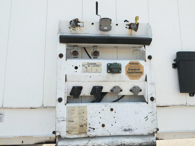 Krone SDK 27, Schlüssellochblech, LBW, Luft-Lift, SAF - Semi-remorque fourgon: photos 2 Krone SDK 27, Schlüssellochblech, LBW, Luft-Lift, SAF - Semi-remorque fourgon: photos 2