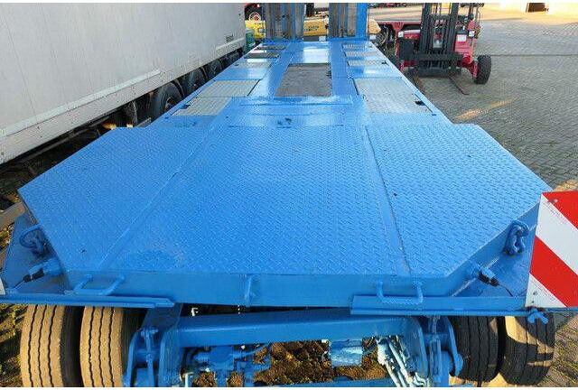 Langendorf TUE 46/62-6, 60to. GG, Gelenkt, Hydr. Rampen - Remorque porte-engin surbaissée: photos 4 Langendorf TUE 46/62-6, 60to. GG, Gelenkt, Hydr. Rampen - Remorque porte-engin surbaissée: photos 4