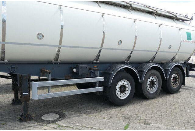 Menci SA 105/Lebensmittel Tank 32 cbm./12x auf Lager! - Semi-remorque citerne: photos 3 Menci SA 105/Lebensmittel Tank 32 cbm./12x auf Lager! - Semi-remorque citerne: photos 3
