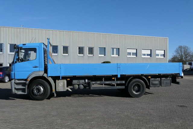 Mercedes-Benz 1824 L Axor 4x2, 3. Sitz, AHK, Gerüstbau, Klima Mercedes-Benz 1824 L Axor 4x2, 3. Sitz, AHK, Gerüstbau, Klima - Camion plateau: photos 2 Mercedes-Benz 1824 L Axor 4x2, 3. Sitz, AHK, Gerüstbau, Klima Mercedes-Benz 1824 L Axor 4x2, 3. Sitz, AHK, Gerüstbau, Klima - Camion plateau: photos 2