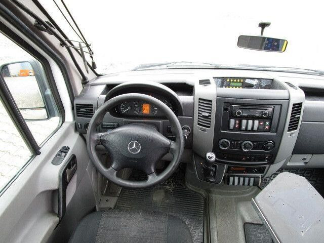 Mercedes-Benz 516 CDI Sprinter, Euro 6, 17 Sitze, Aut., Rampe - Minibus, Transport de personnes: photos 4 Mercedes-Benz 516 CDI Sprinter, Euro 6, 17 Sitze, Aut., Rampe - Minibus, Transport de personnes: photos 4