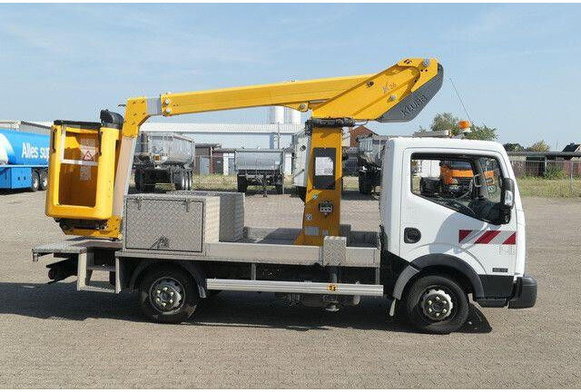 Nissan 32.12 4x2, 11m Arbeitshöhe, Klima,3. Sitz - Camion avec nacelle: photos 2 Nissan 32.12 4x2, 11m Arbeitshöhe, Klima,3. Sitz - Camion avec nacelle: photos 2