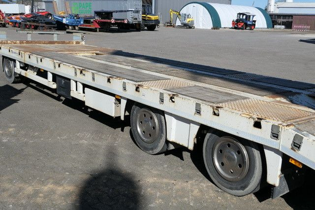ZANDT AT-P300/durchgehendes Bett, 9,4 m. lang - Remorque porte-engin surbaissée: photos 5 ZANDT AT-P300/durchgehendes Bett, 9,4 m. lang - Remorque porte-engin surbaissée: photos 5