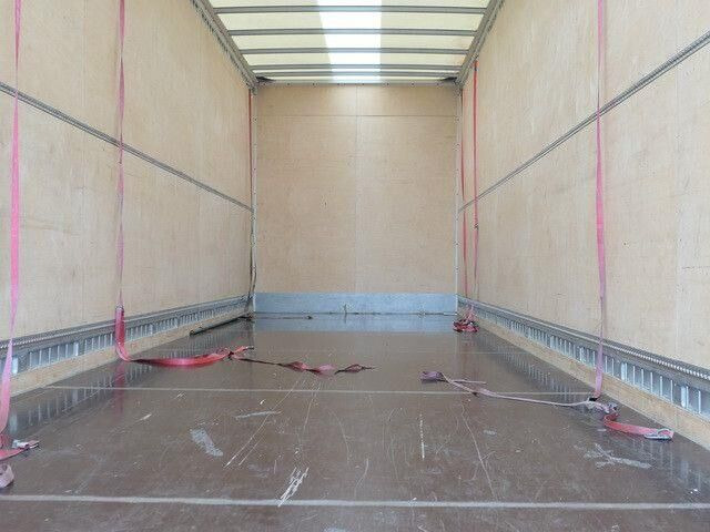 Weka Wechselkoffer, BDF,7.600mm lang,Zurrleisten - Remorque fourgon: photos 5 Weka Wechselkoffer, BDF,7.600mm lang,Zurrleisten - Remorque fourgon: photos 5