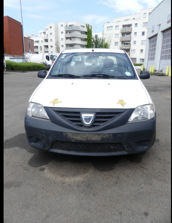 REF:12395 - Camionnette pickup Dacia Logan 1.5 DCI (2012-121.398 km) - Pick-up: photos 2 REF:12395 - Camionnette pickup Dacia Logan 1.5 DCI (2012-121.398 km) - Pick-up: photos 2