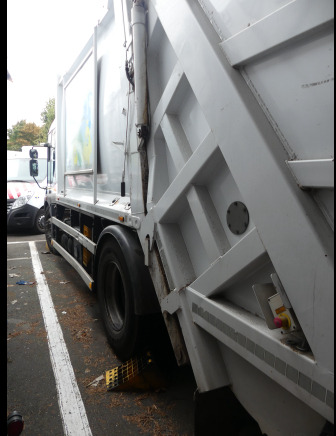 REF:1450 - Camion poubelle Renault Access (2015-119.873 km)(Vin:SEG1932BL6BF21129) - Benne à ordures ménagères: photos 5 REF:1450 - Camion poubelle Renault Access (2015-119.873 km)(Vin:SEG1932BL6BF21129) - Benne à ordures ménagères: photos 5