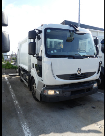 REF:68420 - Camion poubelle Renault Midlum 180DXI (2013-115.450 km) - Benne à ordures ménagères: photos 3 REF:68420 - Camion poubelle Renault Midlum 180DXI (2013-115.450 km) - Benne à ordures ménagères: photos 3