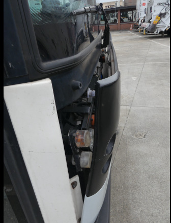 REF:7424 - Camion poubelle Renault Access (VIN:SEG2630HL5BC16697) - Benne à ordures ménagères: photos 5 REF:7424 - Camion poubelle Renault Access (VIN:SEG2630HL5BC16697) - Benne à ordures ménagères: photos 5