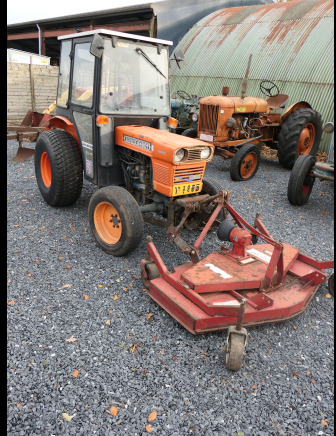 Tracteur pour par cet jardin + faucheuse rotative Kubota 245DT ( VIN:245DT72778) - Tracteur agricole: photos 1 Tracteur pour par cet jardin + faucheuse rotative Kubota 245DT ( VIN:245DT72778) - Tracteur agricole: photos 1