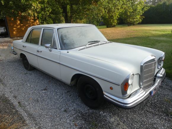 Voiture ancêtre Mercedes-Benz 280S (1972-72.399 km)( Vin: 10801610091315) - Voiture: photos 3 Voiture ancêtre Mercedes-Benz 280S (1972-72.399 km)( Vin: 10801610091315) - Voiture: photos 3