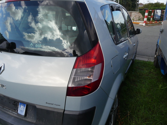 Voiture (saisie sur voirie) Renault Scenic 1.9 DCI - Voiture: photos 5 Voiture (saisie sur voirie) Renault Scenic 1.9 DCI - Voiture: photos 5