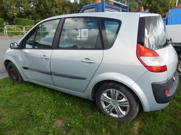 Voiture (saisie sur voirie) Renault Scenic 1.9 DCI - Voiture: photos 3 Voiture (saisie sur voirie) Renault Scenic 1.9 DCI - Voiture: photos 3