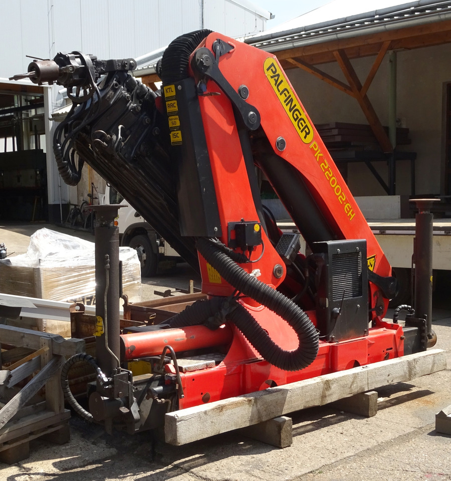 PALFINGER PK 22002-EH D crane - remote control, extra functions, Ladekran, Kran, - Grue auxiliaire: photos 4 PALFINGER PK 22002-EH D crane - remote control, extra functions, Ladekran, Kran, - Grue auxiliaire: photos 4