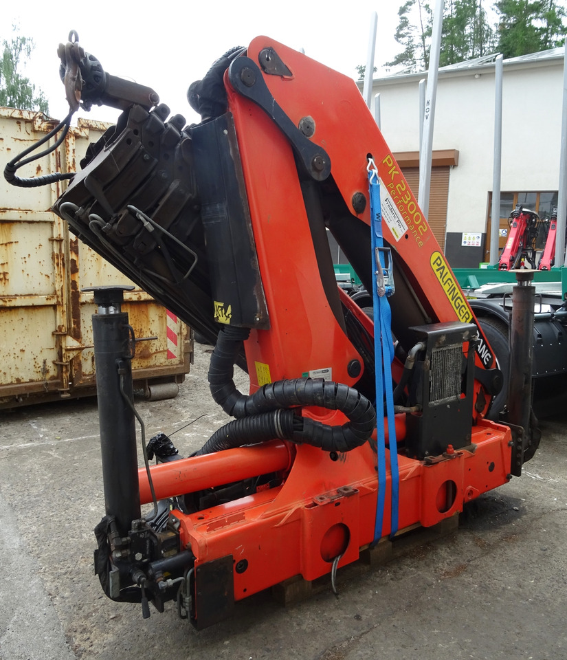 PALFINGER PK 23002 D crane, remote control, extra functions, Ladekran, Kran, gru - Grue auxiliaire: photos 5 PALFINGER PK 23002 D crane, remote control, extra functions, Ladekran, Kran, gru - Grue auxiliaire: photos 5