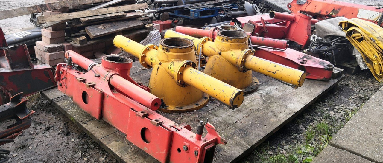 PALFINGER used parts, Gebr. Erstazteile, Kran, Ladekran, crane  - Grue auxiliaire: photos 5 PALFINGER used parts, Gebr. Erstazteile, Kran, Ladekran, crane  - Grue auxiliaire: photos 5