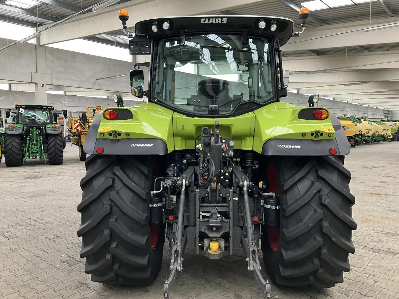 CLAAS Arion 550 - Tracteur agricole: photos 5 CLAAS Arion 550 - Tracteur agricole: photos 5
